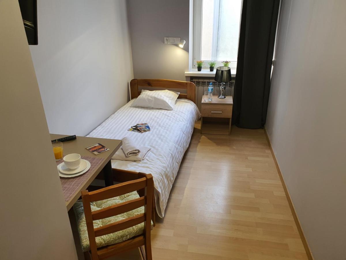 Jasna Hostelik Self Check-In Warsaw Ngoại thất bức ảnh